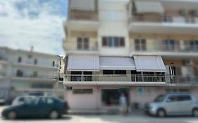 Syrios House & Apartments